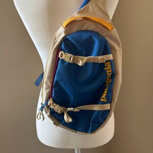 Patagonia Atom 8L Sling bag